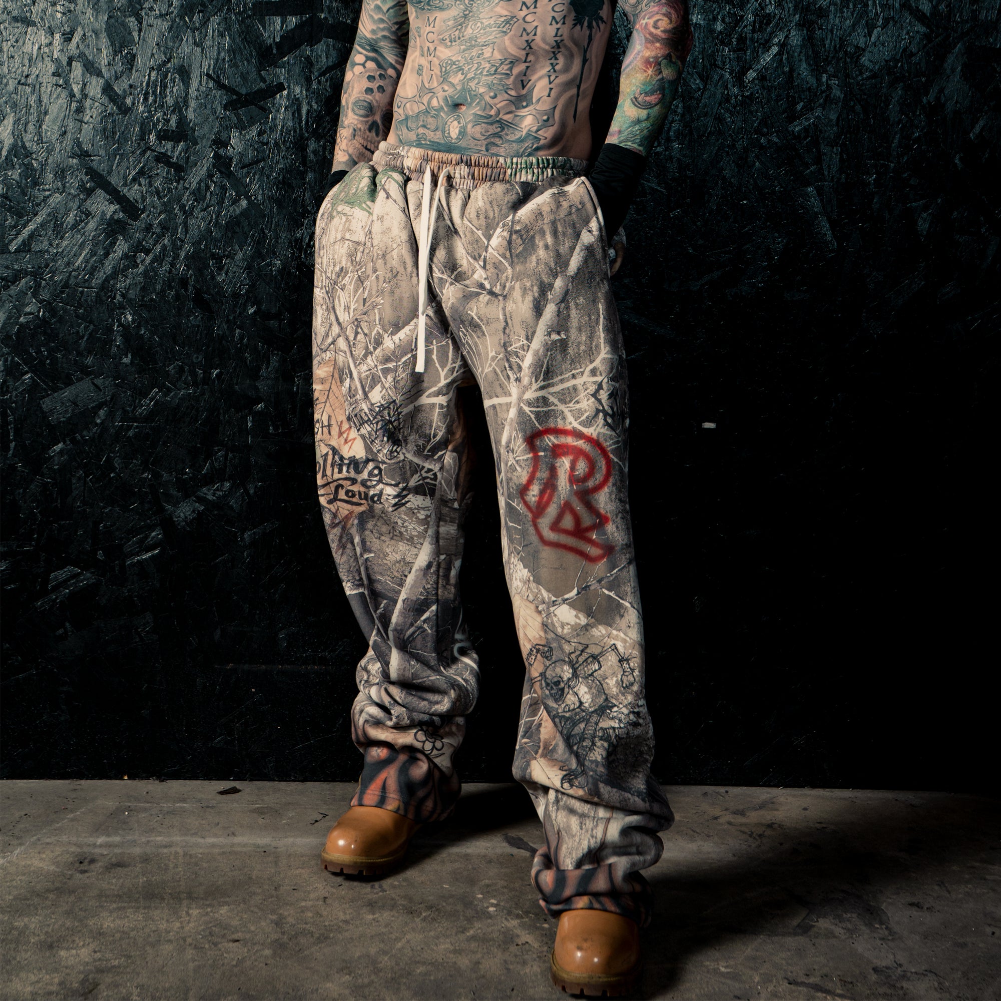 GOTHIC FLAME SWEATPANTS